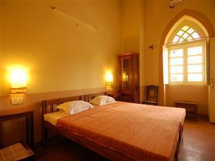 Royal Phoenix Inn Panaji Exteriör bild